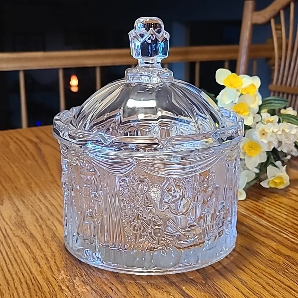 The Nutcracker Lidded Candy Dish - Picture 2 of 12